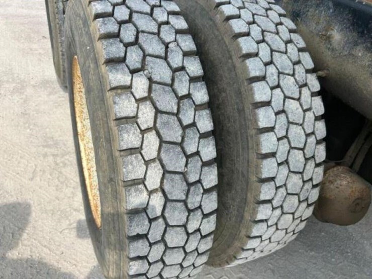 2005-volvo-wxll-tri/a-dump-truck-4v5k99gh55n391882-image-71