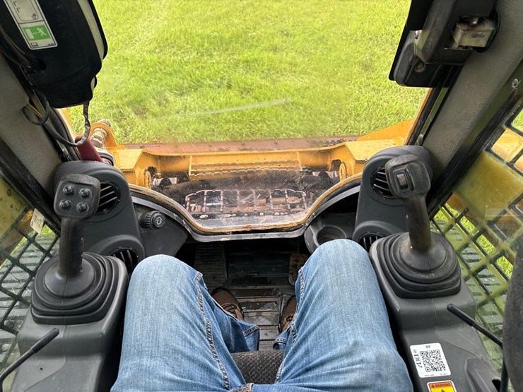 2019-caterpillar-289d-image-18