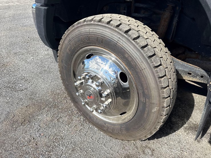 2018-ford-f550-xl-image-10