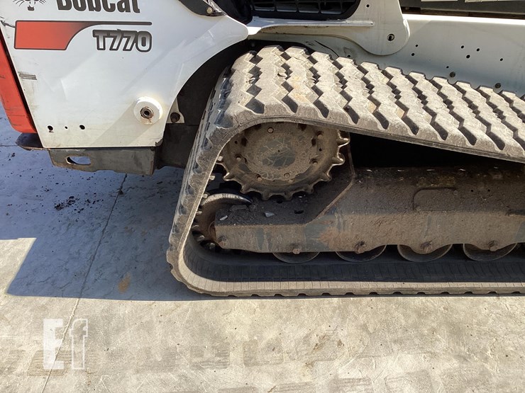 2019-bobcat-t770-image-22