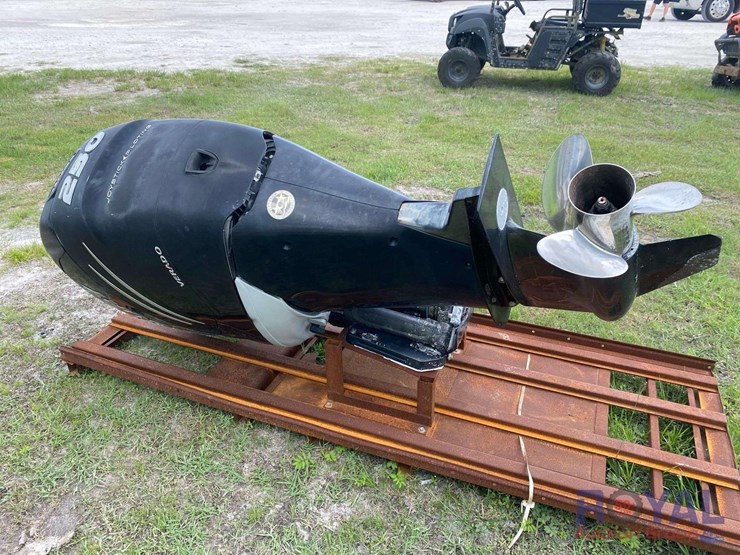 2018-mercury-verado-250hp-outboard-boat-motor-image-4
