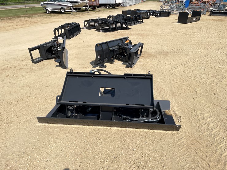 #2502-•-jct-skid-steer-vibratory-plate-compactor-attachment-image-7