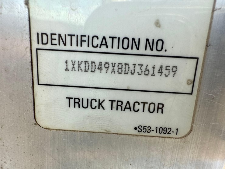 2013-kenworth-t800-image-23