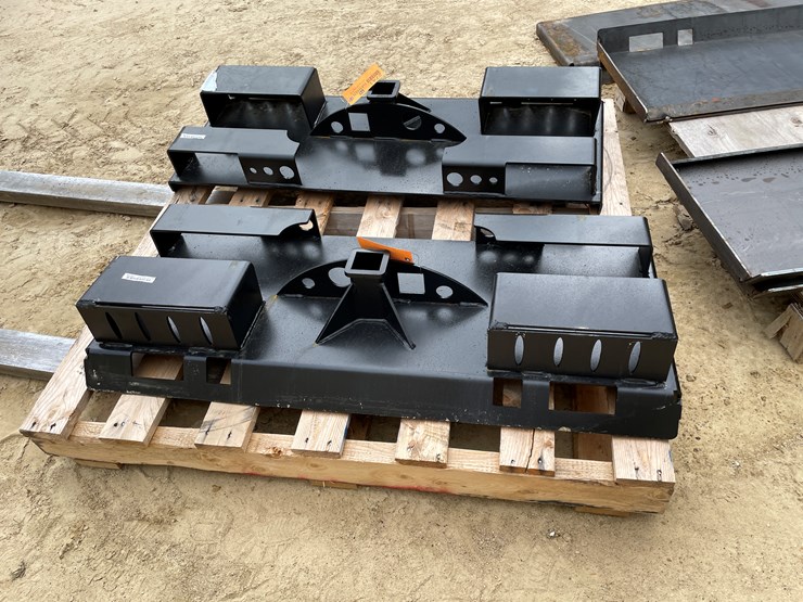 #2740-•-new-pinnacle-heavy-duty-do-all-receiver-hitch-skid-steer-plate-with-chain-buckets-image-2