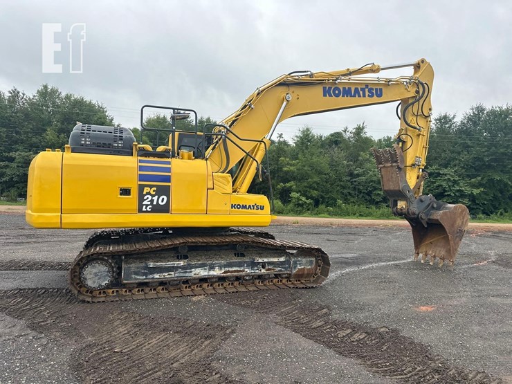 2021-komatsu-pc210-lc-11-image-2