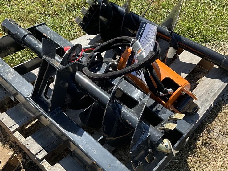 wolverine-adb-13-1218r-skid-steer-auger-drive-and-bits-image-2