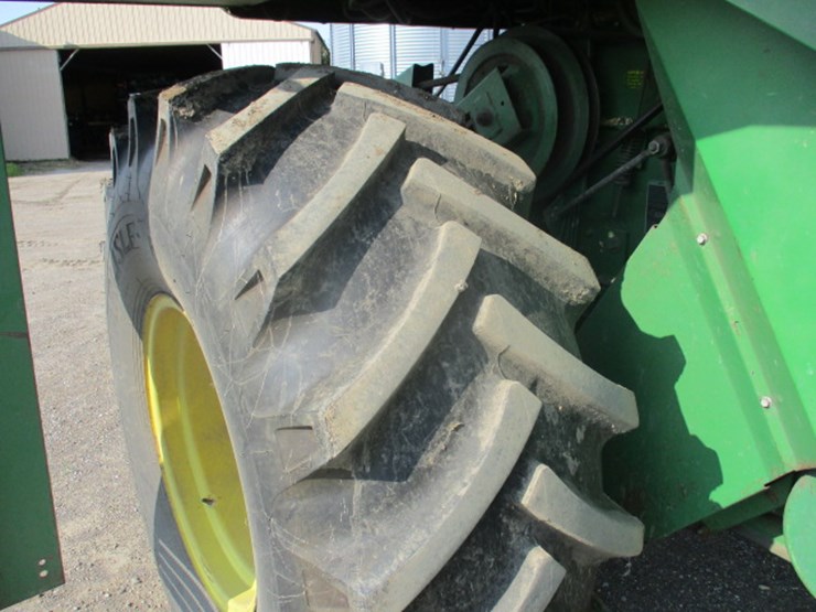 john-deere-4420-image-26
