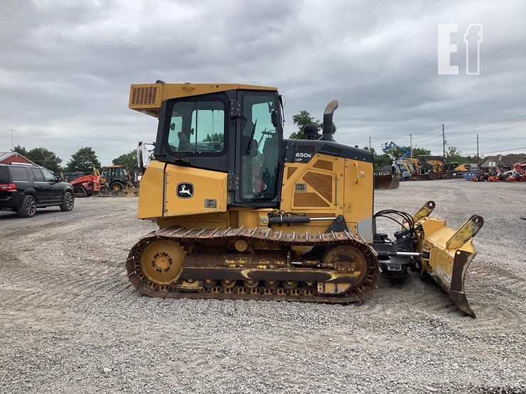 2016-deere-650k-image-5