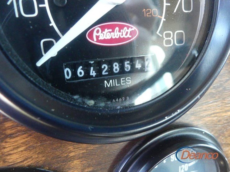 1997-peterbilt-378-image-22