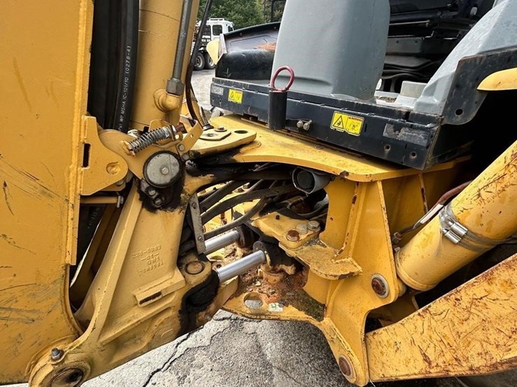 2006-caterpillar-416d-image-9