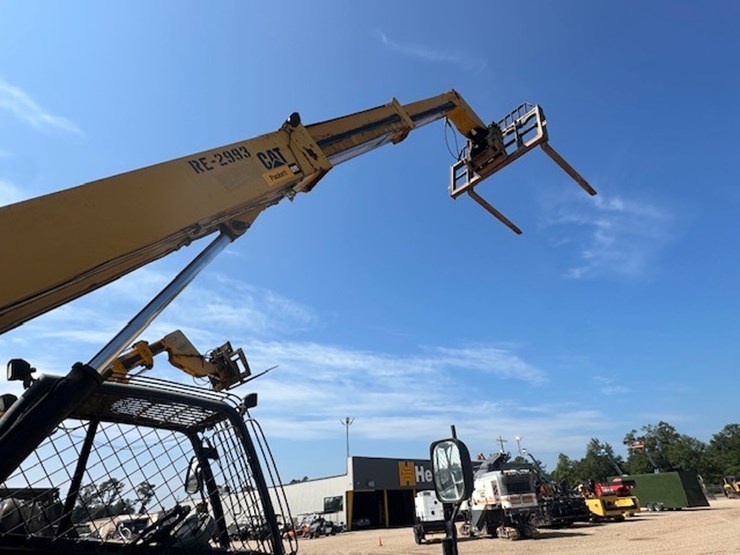 2005-caterpillar-th360b-image-39