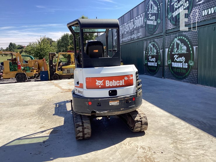 2015-bobcat-e32-image-5