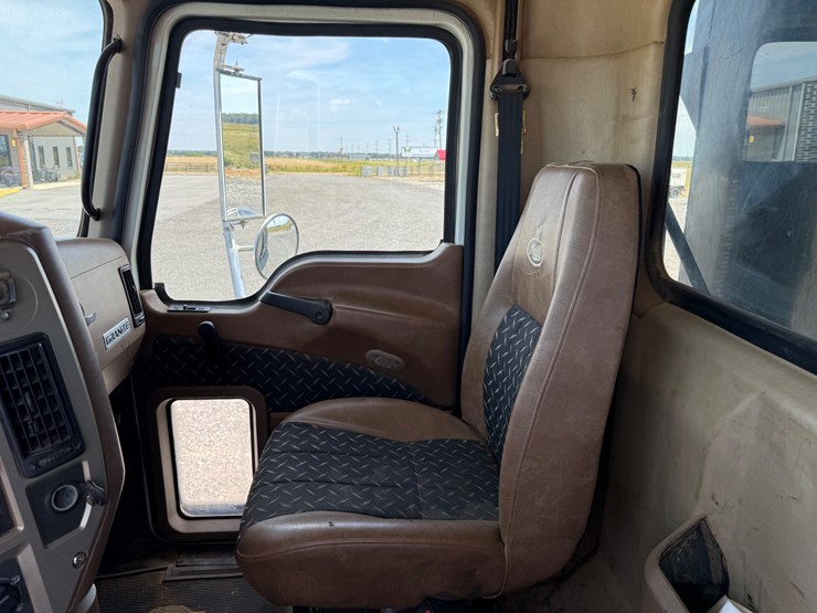 #11-•-#5197-•-2008-mack-granite-t/a-daycab-dump-truck-1m2ax04c68m003392-image-89