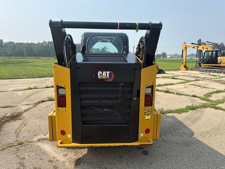 caterpillar-262d3-image-4
