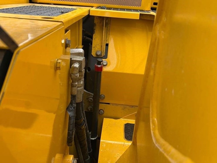komatsu-pc138us-11-image-14