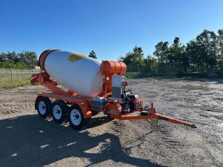2024-2-cubic-meter-tow-behind-tri/a-concrete-mixer-image-2