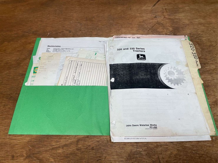 john-deere-320-image-3