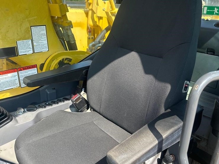 2020-komatsu-pc360-lc-11-image-25