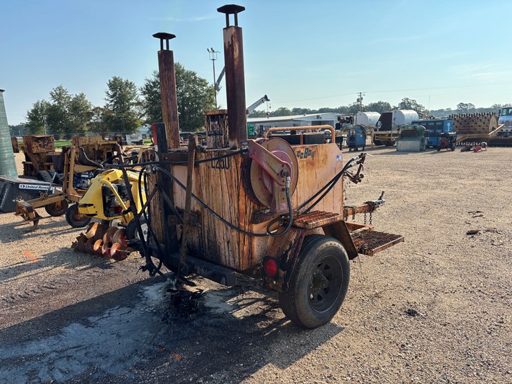 #3478-•-leeboy-4250-tar-pot-trailer-image-7