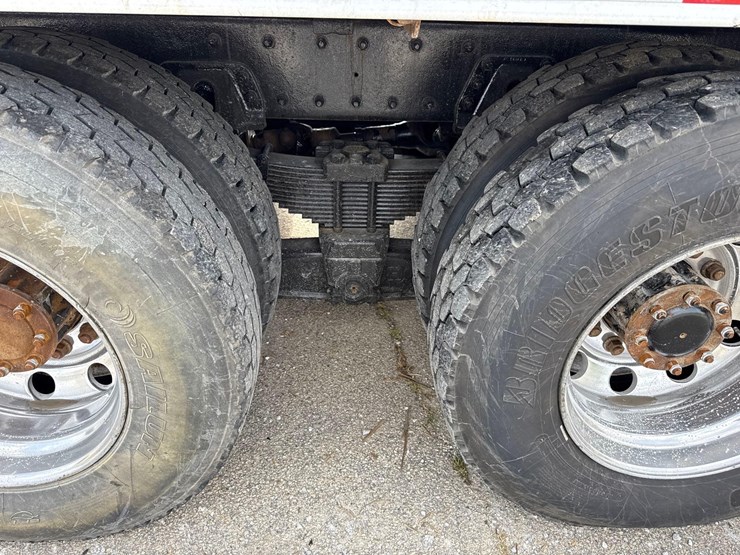 2015-kenworth-t400-image-13