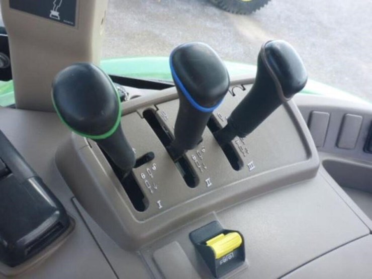 2019-john-deere-5090r-image-17