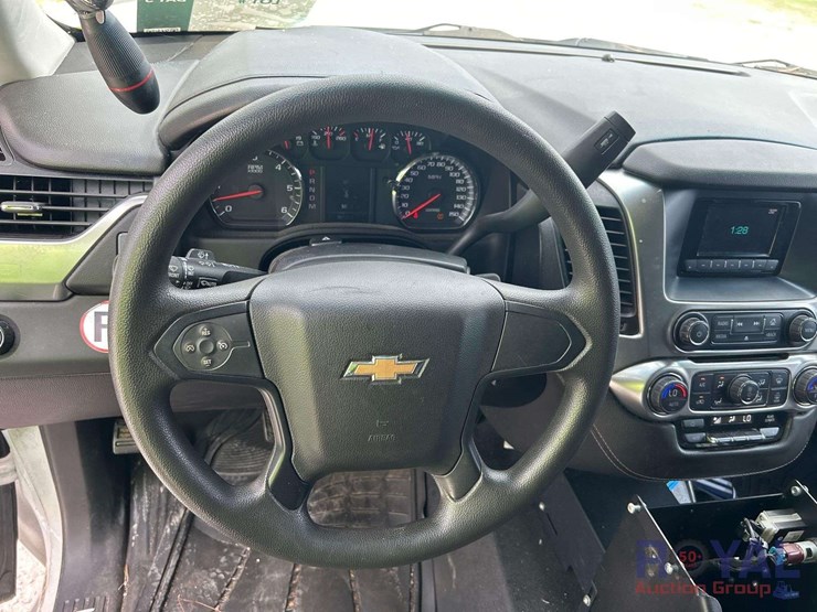 2016-chevrolet-tahoe-image-11