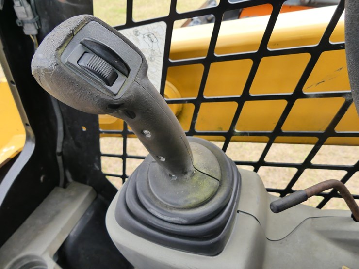 caterpillar-257d-image-13