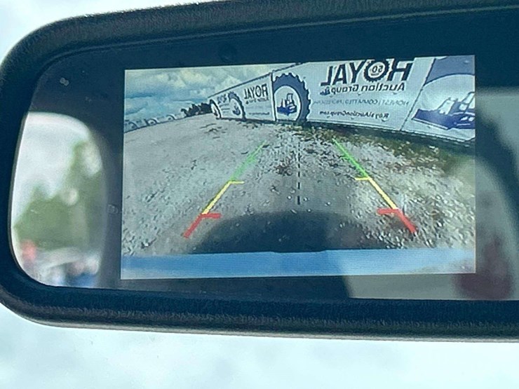 2021-ford-explorer-image-16