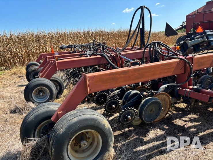 case-ih-2400-image-12