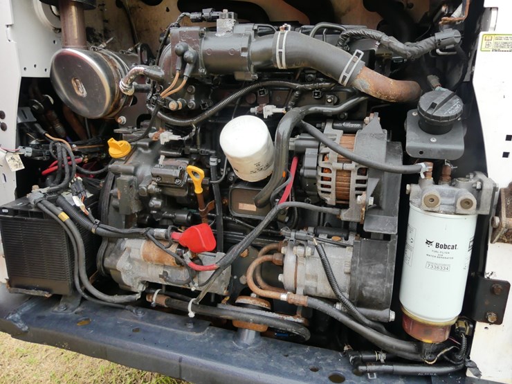 2021-bobcat-s740-image-9
