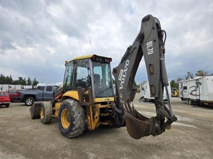 2009-volvo-bl70-image-7