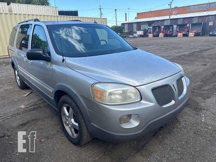 2005-pontiac-montana-image-3