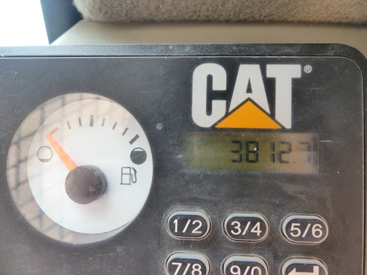 caterpillar-257d-image-17