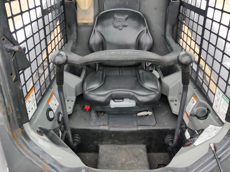 2021-bobcat-s740-image-12