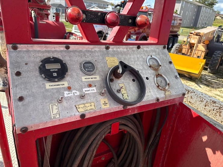 ford-l8000-image-13