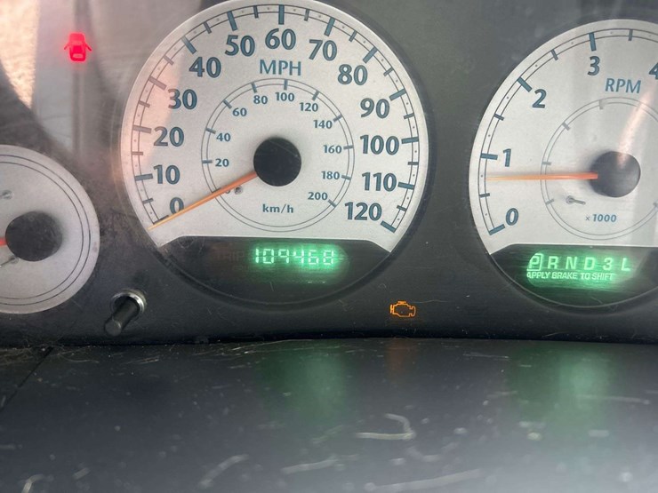 2006-chrysler-town-&-country-image-6