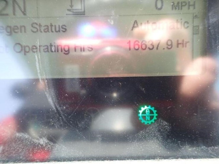 2014-caterpillar-950k-image-19