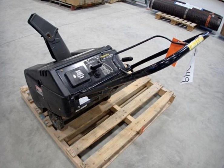 murray-21-in.-gas-snow-thrower-image-3