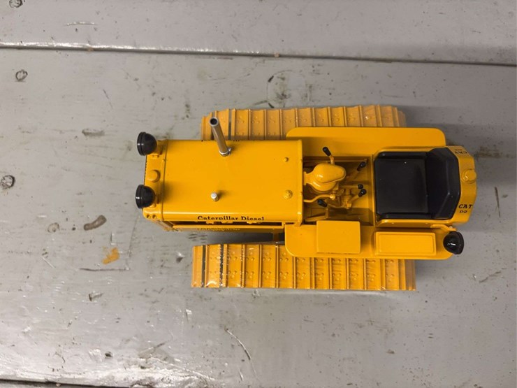 caterpillar-d9-image-30