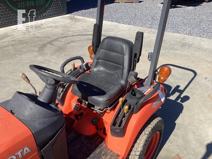 2007-kubota-bx2350-image-14