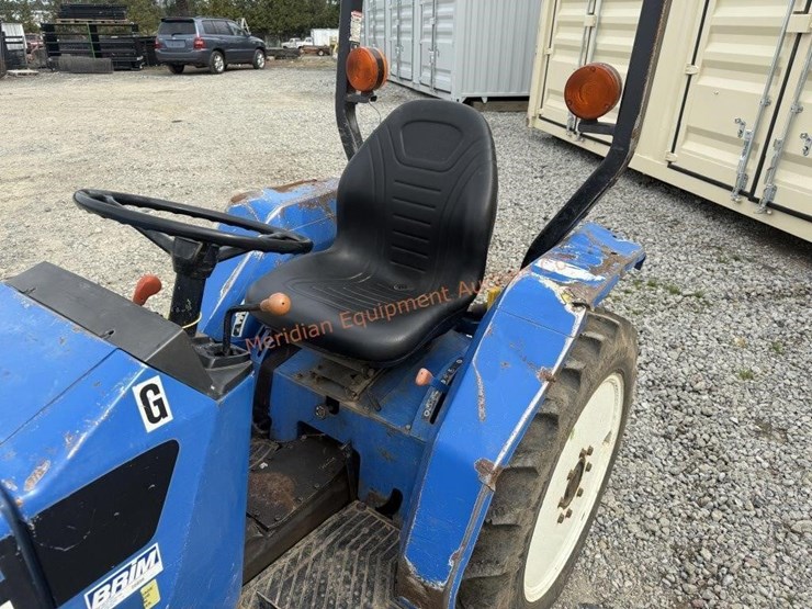 new-holland-tc30-image-14