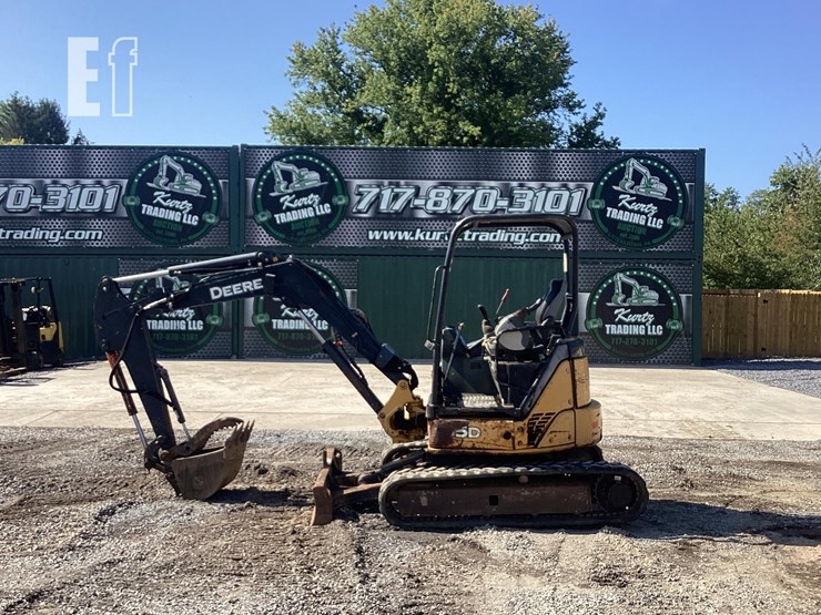 2013-deere-35d-image-1