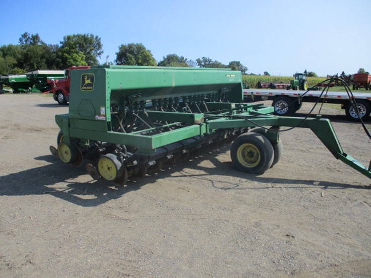 john-deere-750-image-18