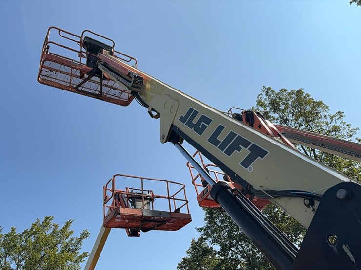 jlg-400s-image-7