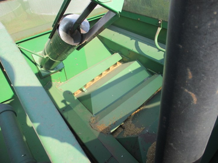 john-deere-4420-image-35