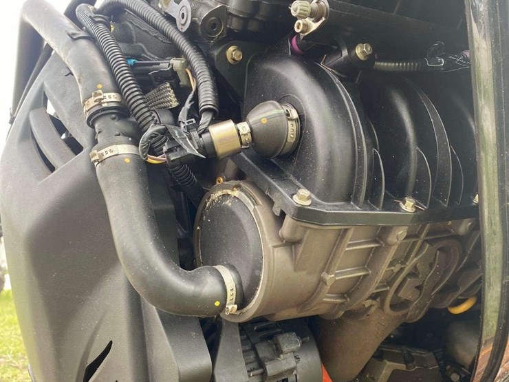 2018-mercury-verado-250hp-outboard-boat-motor-image-8