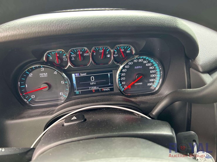 2019-chevrolet-tahoe-image-12