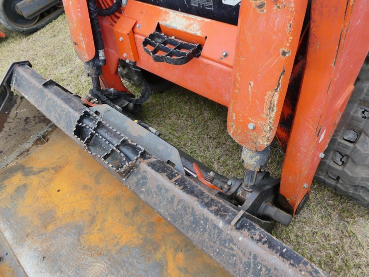2016-kubota-svl75-2-image-12