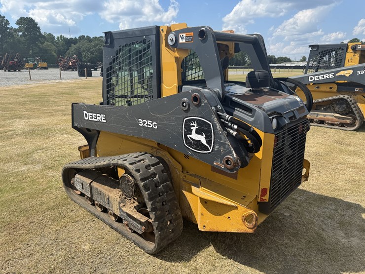 deere-325g-image-8