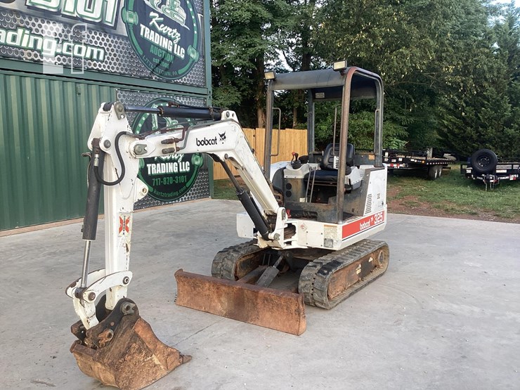 2000-bobcat-325-image-8